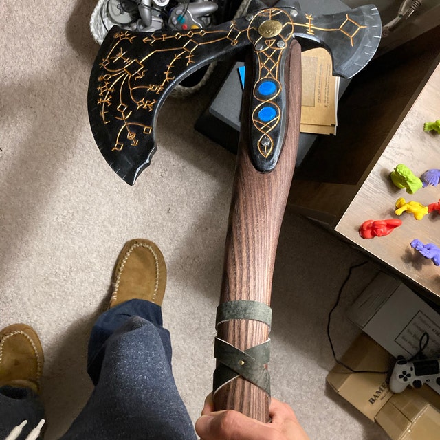 Leviathan God of War Axe 'Spartan' photo review