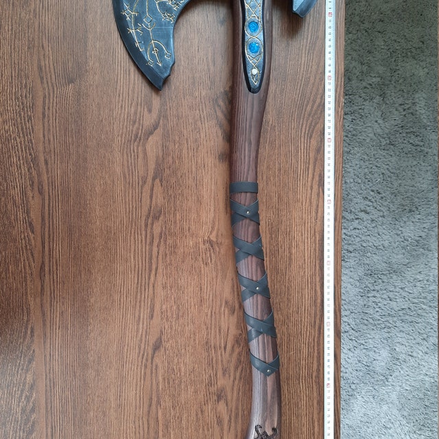 Leviathan God of War Axe 'Spartan' photo review