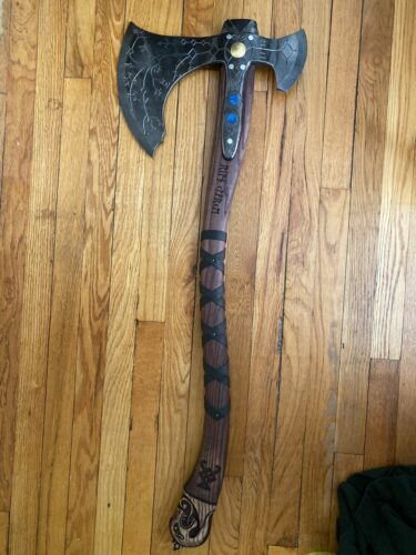 Leviathan God of War Axe 'Kratos' photo review