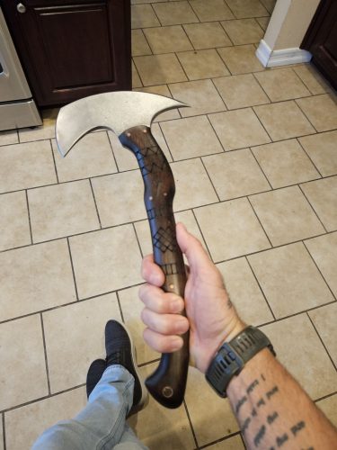 Hand-Forged Tomahawk 'BEAR HUNTER' photo review