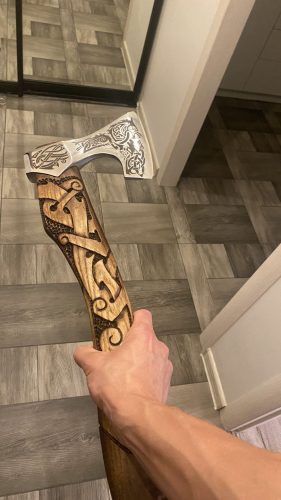 Hand-Forged Viking Axe 'Ulfhednar' photo review